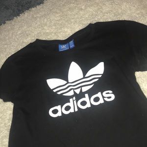 Adidas T-shirt